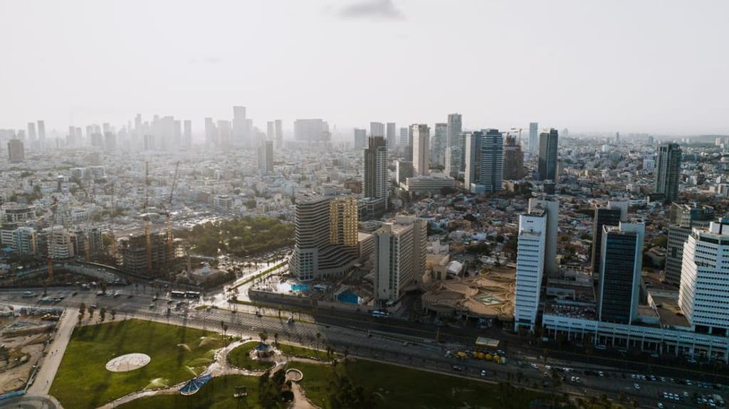 K באתר PEXELS מעבר לסטנדרט: איך לבנות תוכנית ניקיון מותאמת אישית למשרד התל אביבי המודרני